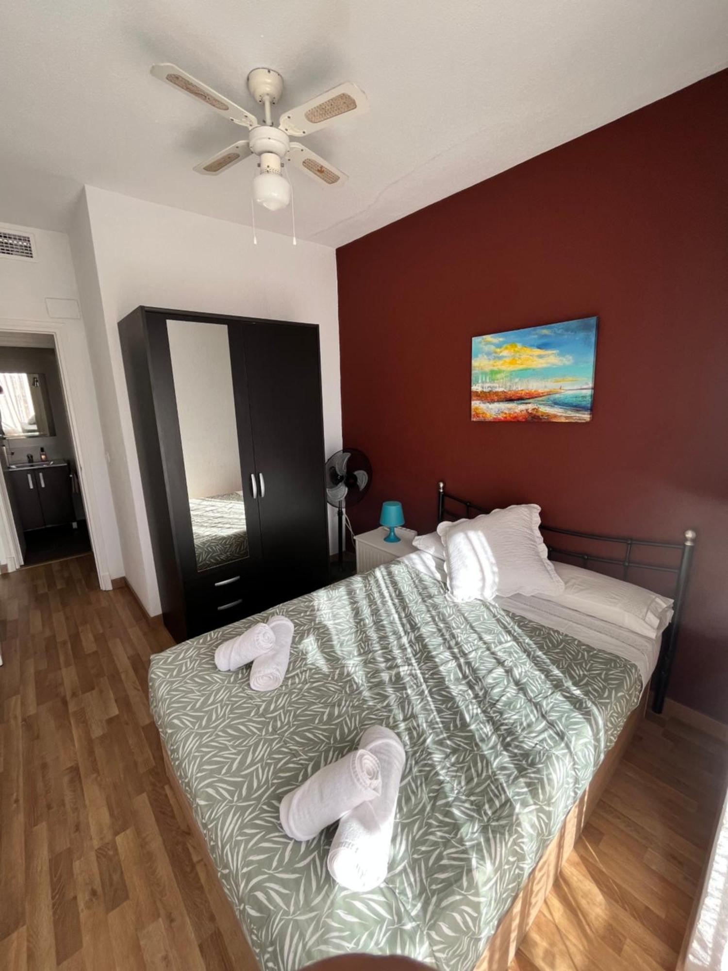 4 Bedrooms -Seneca Center Apartment Alicante Dış mekan fotoğraf