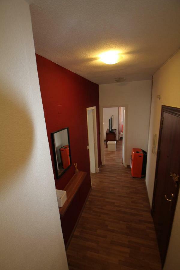 4 Bedrooms -Seneca Center Apartment Alicante Dış mekan fotoğraf